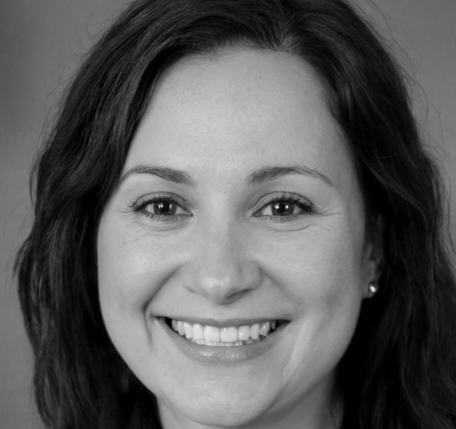 Fiona Ashcroft discussing budget adjustments with client during coaching session